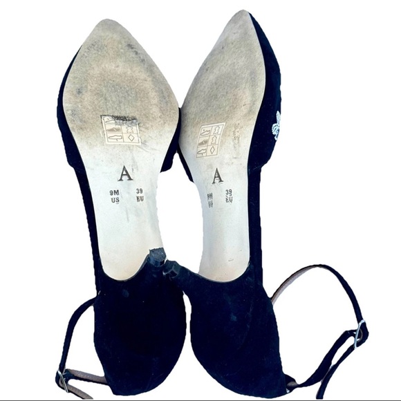 Anthropologie Black Velvet Embroidered Bow Kitten Heels Pumps Coquette Sz 9 - Picture 7 of 8